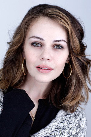 Alexis Dziena in Broken Flowers