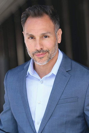 Rob Figueroa in Last Vermont Christmas