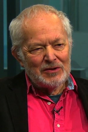 Michael Pennington in Pyramid