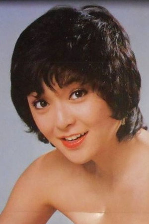 Akiko Hyūga in Shiroi fukurami