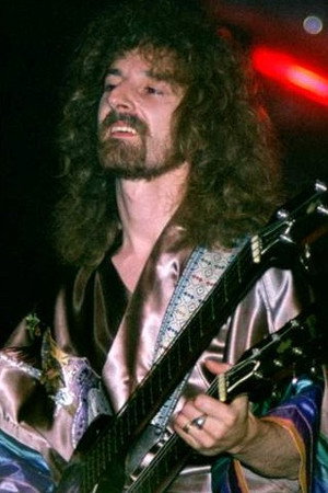 Les Holroyd in Barclay James Harvest - Glasnost