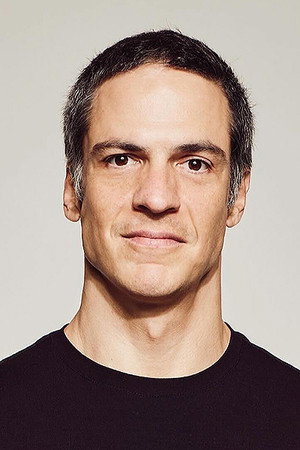 Mateus Solano in Maybe a Love Story