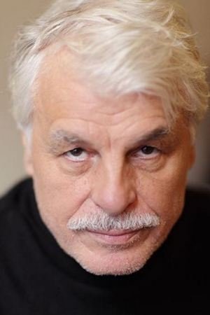 Michele Placido in Come Home and Meet My Wife