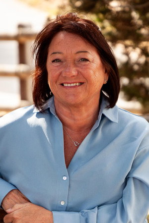 Jeanette Smith in Half Step Down