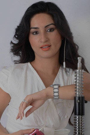 Garima Panta in Teen Ghumti
