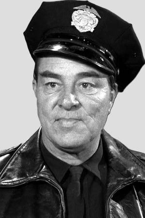 Richard Reeves in Finders Keepers