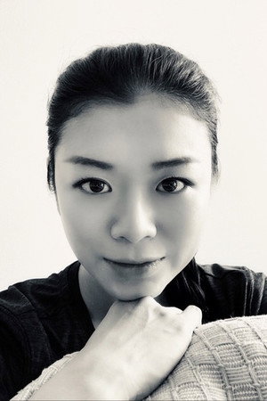 Esther Goh in Lang Tong