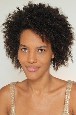 Jéssica Barbosa in The Assailant
