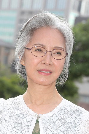 Li Hsuan in A Sword Named Revenge