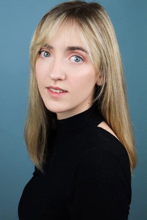 Kaylie Heyner in Santastein