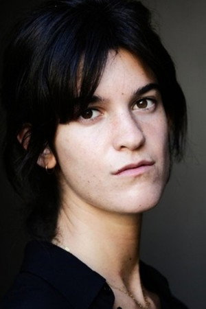 Suzanne Lindon in Colours of Time
