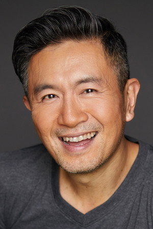 Adrian Pang in The Violinist