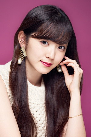 Airi Suzuki in Vampire Stories : Chasers