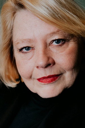 Margarethe Tiesel in The Golden Glove