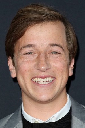 Skyler Gisondo in Licorice Pizza