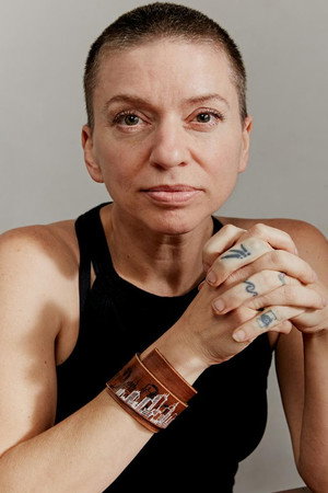 Ani DiFranco in The Best of Sessions at West 54th: Vol. 1