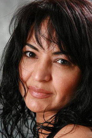 Leila D'Issernio in The Secret of the Grain