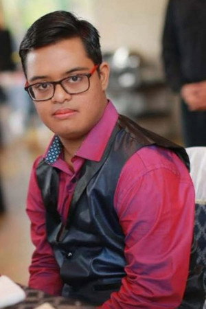 Nayan Handsome-Genius Cooper in End of the Line