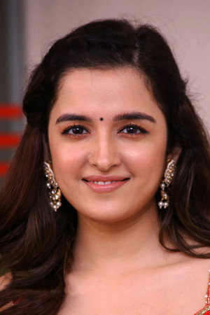 Shirley Setia in Maska