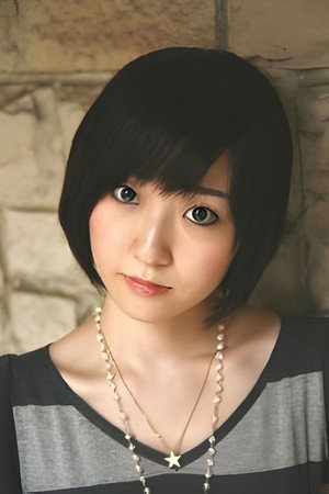 Mai Hashimoto in Alice in Dreamland