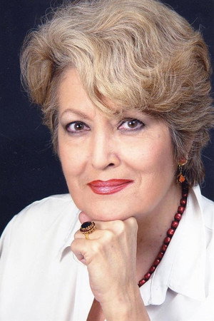Yolanda Farr in The Third Door