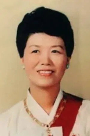 Yuk Young-soo in Country Reset