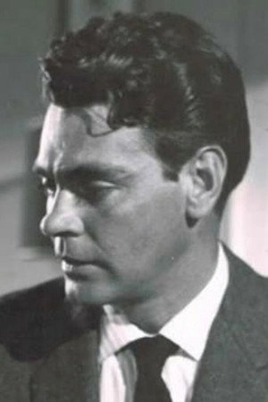Héctor Godoy in The Bat Woman