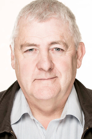 Peter Wight in Naked