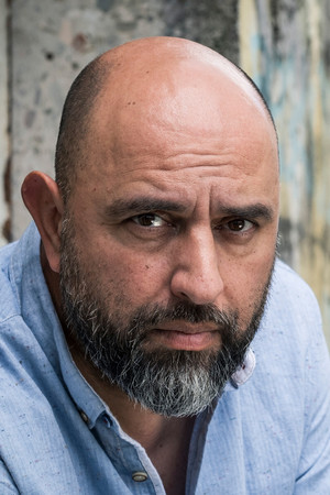 Serdar Somuncu in Serdar Somuncu: Der Hassprediger liest Bild