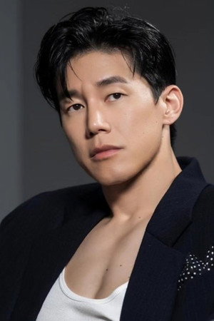 Kim Moo-yul in The Gangster  the Cop  the Devil