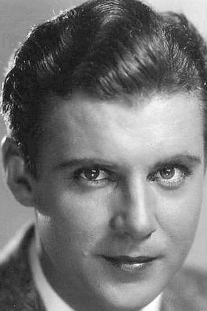 Fred MacKaye in Wheels of Destiny