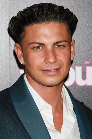 Pauly D. in Sam & Mattie Make a Zombie Movie