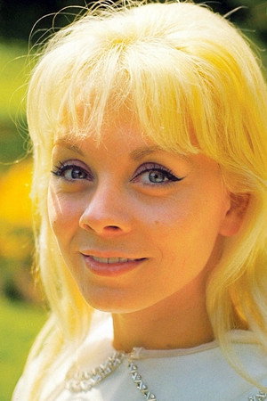Isabelle Aubret in The Golden Age of Songs From Our Childhood