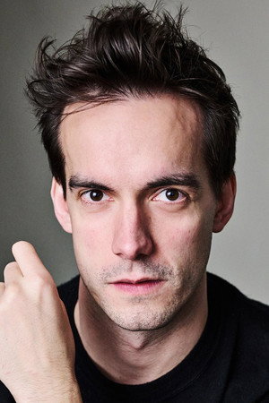 Joe Eyre in 2.0 Lucy