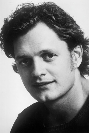 Harry Chapin in Mother and Daughter: The Loving War