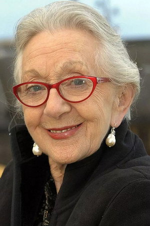 Thelma Barlow in Mrs. Henderson Presents