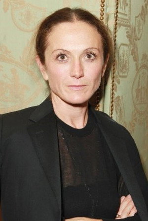 Vanessa Beecroft in The Art Star and the Sudanese Twins