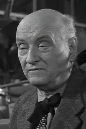 Pierre Juvenet in The Call