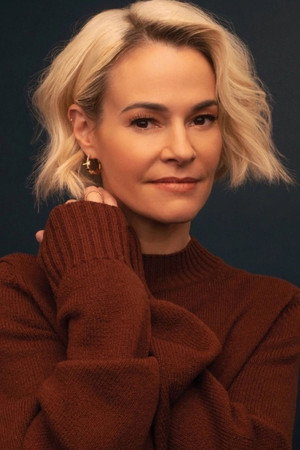 Leisha Hailey in Quarries