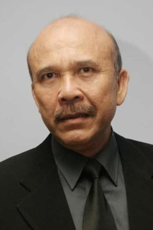 El Manik in The Terrorists
