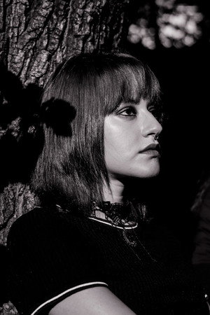 Anna Priscila Brandão in Tulipas