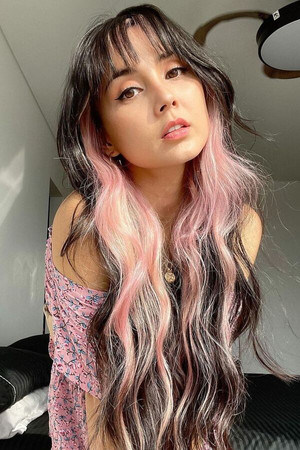 Megumi Hasebe in La Güira y La Tambora