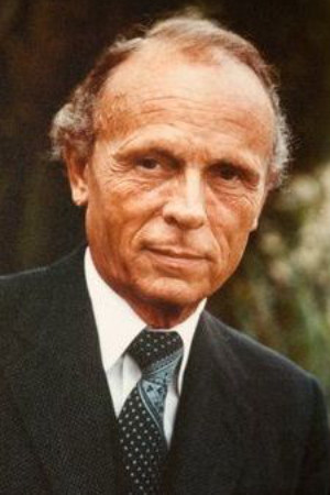 Peter Thomas in Legends in Love