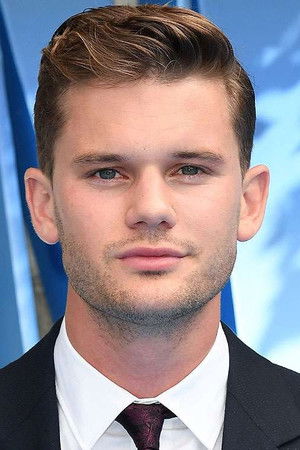 Jeremy Irvine in The Woman in Black 2  Angel of Death