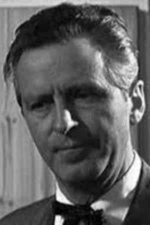 John McLaren in First Man into Space
