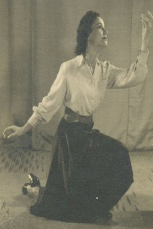 Malak Elgamal in Bernard Alba's Household
