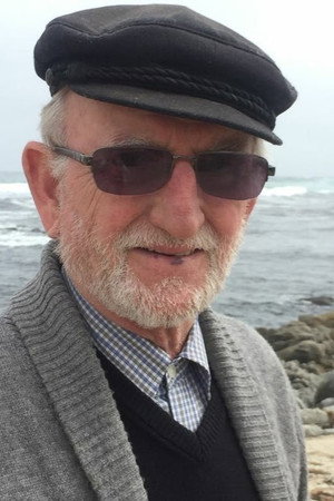Douglas Hübner in La rubia de Kennedy