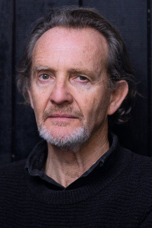 Anton Lesser in Kindred