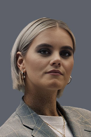 Taya Smith in Hillsong UNITED: The People Tour (Live from Madison Square Garden)