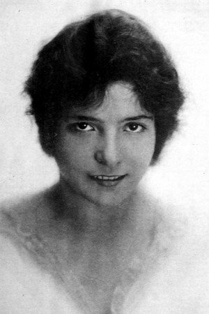 Zena Keefe in The Hindoo's Curse